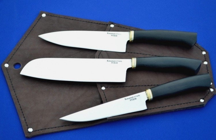 Набор ножей "Кухня" сталь 95х18, рукояти стабилизированный граб, панно из натуральной кожи 